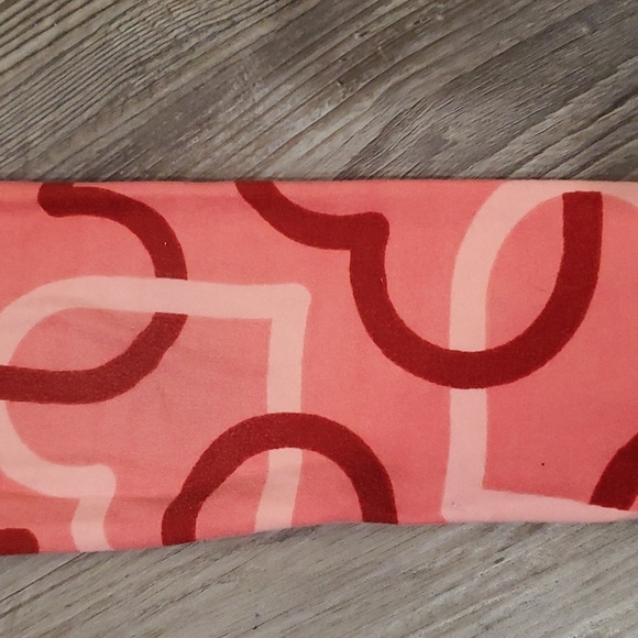 LulaRoe Heart Leggings Size Large/XL - Picture 3 of 9